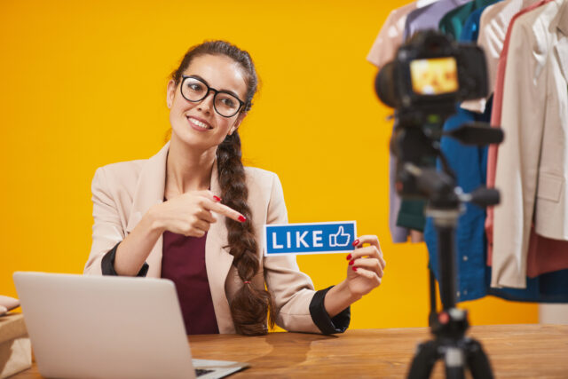 COME GUADAGNARE COI SOCIAL NETWORK