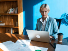 COME GUADAGNARE ONLINE DIVENTANDO MARKETER
