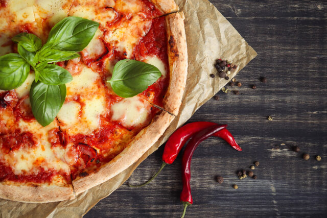 QUANTO COSTA UNA PIZZA MARGHERITA A DUBAI?