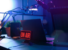 COME GUADAGNARE ONLINE CON UNA WEB RADIO