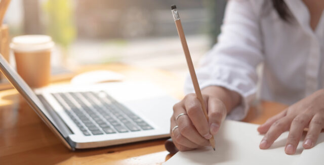 COME GUADAGNARE ONLINE CON IL PROOFREADING
