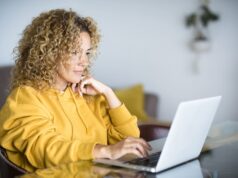 LAVORARE ONLINE: COME SI COMINCIA?