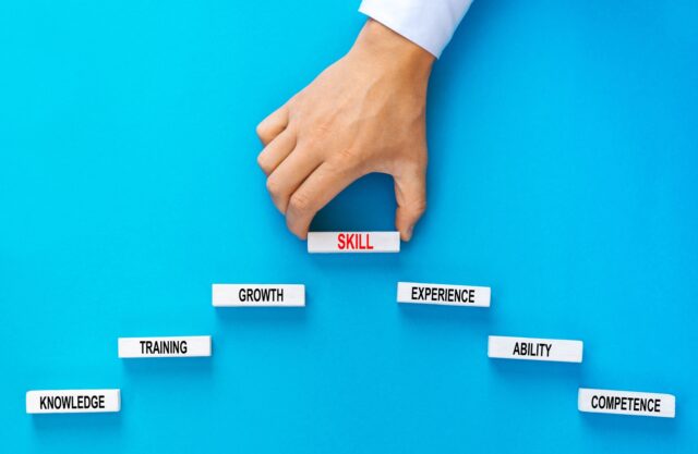LE COMPETENZE AVANZATE DELL'IMPRENDITORE DIGITALE