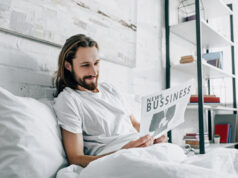 CARATTERISTICHE DELL’IMPRENDITORE DIGITALE: SVEGLIARSI PRESTO segreti businessman