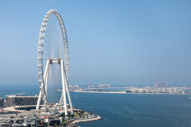 IL PRESIDENTE DEGLI UAE ANNUNCIA 30 MILIARDI DI AED PER IL CLIMA