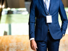 CARATTERISTICHE DELL’IMPRENDITORE DIGITALE: LA DIPLOMAZIA Diplomat Businessman