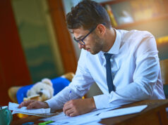 CARATTERISTICHE DELL’IMPRENDITORE DIGITALE: STUDIARE, STUDIARE E STUDIARE Studing Businessman