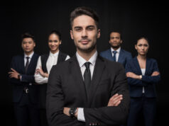 CARATTERISTICHE DELL’IMPRENDITORE DIGITALE: LA MENTALITÀ VINCENTE Minset Businessman
