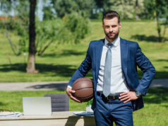 CARATTERISTICHE DELL’IMPRENDITORE DIGITALE: MANTENERE IL RITMO Businessman