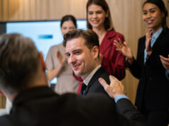 CARATTERISTICHE DELL’IMPRENDITORE DIGITALE: LA RICONOSCENZA Businessman