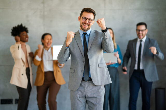 CARATTERISTICHE DELL'IMPRENDITORE DIGITALE - SAPER PREMIARE I COLLABORATORI Businessman