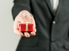 CARATTERISTICHE DELL’IMPRENDITORE DIGITALE: COSA REGALARE AI COLLEGHI Businessman