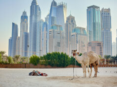 GIANNI MORANDI E LA MOGLIE IN VACANZA A DUBAI VOLARE A DUBAI