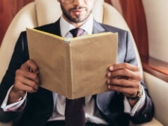 CARATTERISTICHE DELL’IMPRENDITORE DIGITALE: COME SCEGLIERE L’AGENDA CARTACEA Businessman
