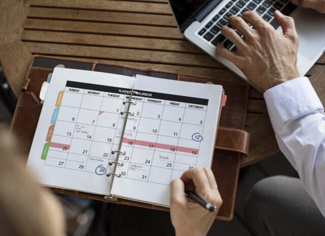 CARATTERISTICHE DELL'IMPRENDITORE DIGITALE: ALLEGGERIRE IL CALENDARIO BUSINESSMAN