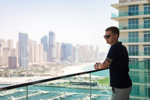+10MILA MILIONARI A DUBAI NEL 2025 Milionari a Dubai