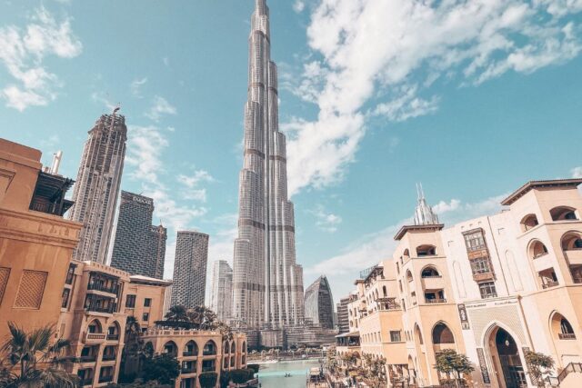 Dubai inaugura il più grande impianto solare per l’acqua