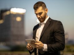 CARATTERISTICHE DELL’IMPRENDITORE DIGITALE: SINTESI STRUTTURALE Caratteristiche dell'imprenditore digitale - sintesi strutturale